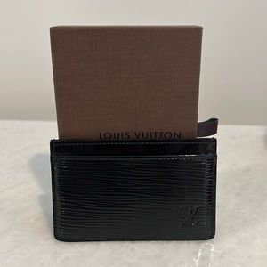 Brand new Louis Vuitton card holder. Never used